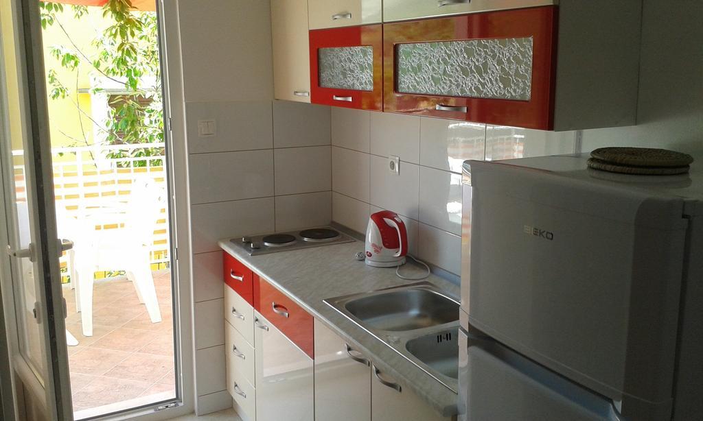 Apartments Hanna Grebaštica Rom bilde